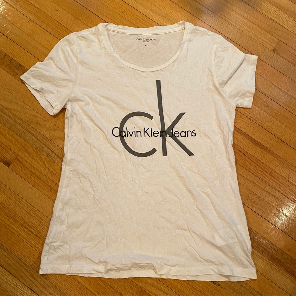 Calvin Klein Jeans women’s tee M